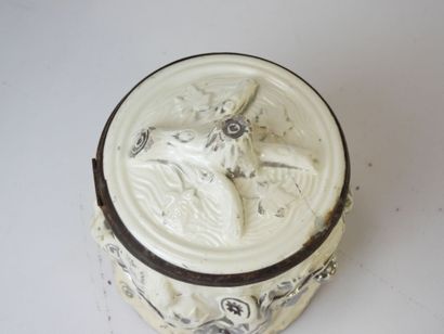 LANGEAIS - Charles de BOISSIMON. Lot de faïence...