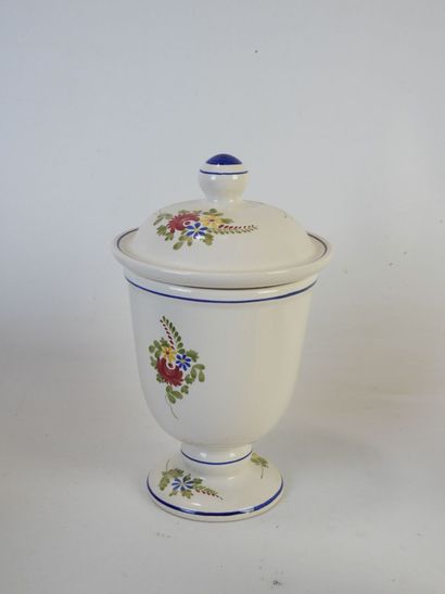 6 POTS A PHARMACIE en porcelaine et faïence...