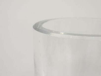 BACCARAT - Vase rouleau modèle Canna en cristal,...