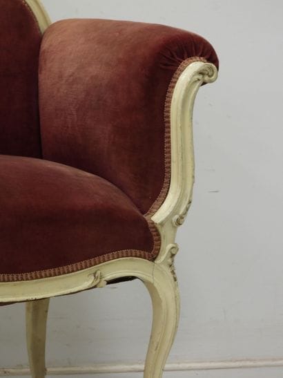 Banquette style Louis XV en bois mouluré...