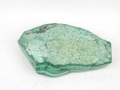 Vide-poche en malachite. H.: 5 L.: 21 P.:...