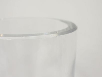 BACCARAT - Vase rouleau modèle Canna en cristal,...