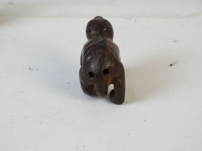 CHINE : réunion de 5 petites sculptures en...