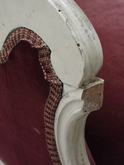 Banquette style Louis XV en bois mouluré...