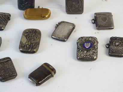 7 BOITES A ALUMETTES en argent 925/1 000...
