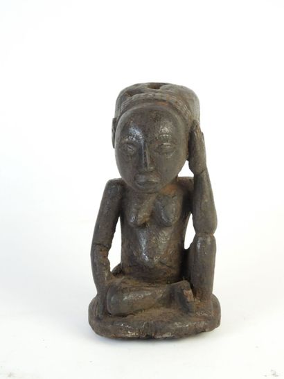 LUBA, République Démocratique du Congo.
Bois...