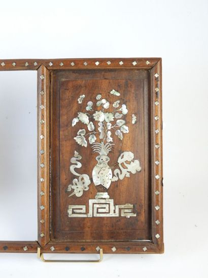 INDOCHINE : miroir triptyque en palissandre,...