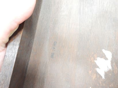 Paire de petites tables d'appoint en acajou...