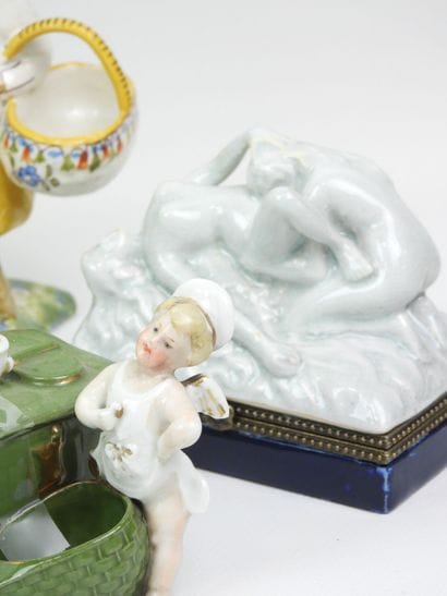 Eight earthenware and porcelain salt shakers...