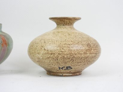 Deux vases en grès, dont monogrammé NB H.:...