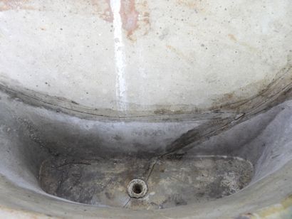 Attribué à Alexandre BIGOT : Fontaine d'applique...