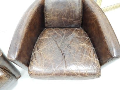 PAIRE DE FAUTEUILS club aviateur en cuir...