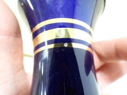 TOURS - Lampe en céramique bleue à décor...