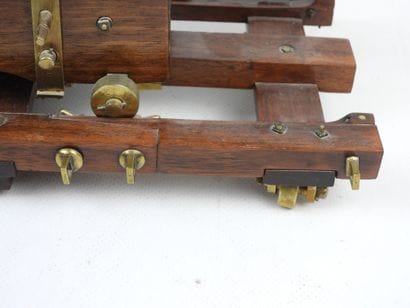 CANON miniature en bois et laiton composé...