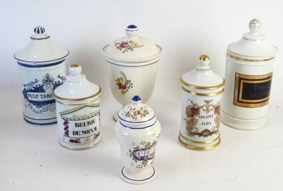 6 POTS A PHARMACIE en porcelaine et faïence...