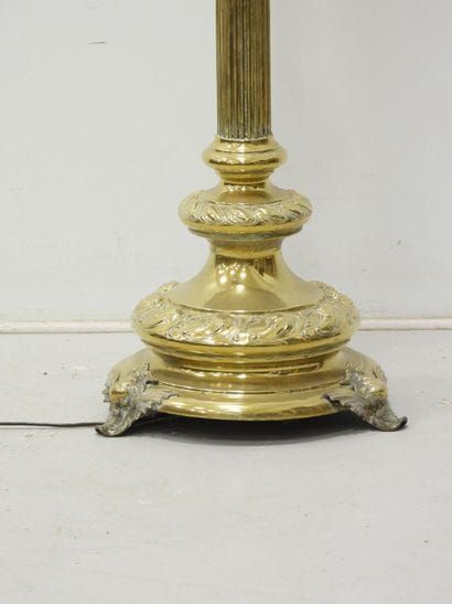 LAMPADAIRE colonne en laiton. H: 140 cm ...