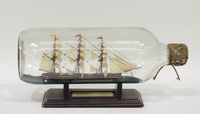 Maquette de voilier trois-mâts clippership...