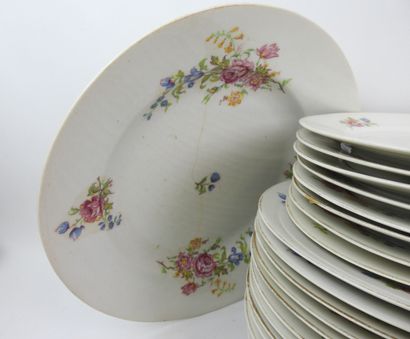39-piece porcelain dinner service with floral...