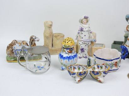 Eight earthenware and porcelain salt shakers...