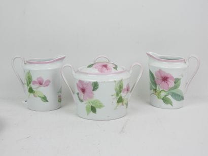 CACHAREL - partie de service en porcelaine...