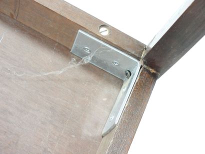 Paire de petites tables d'appoint en acajou...