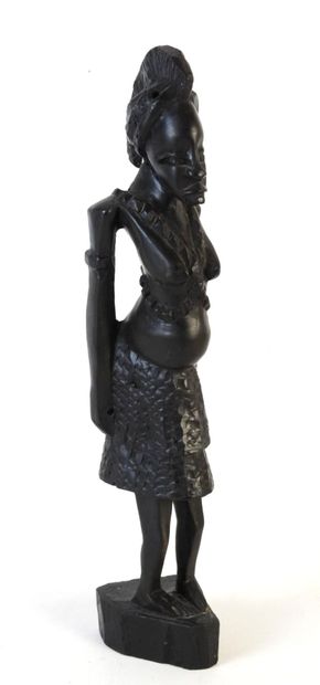 BENIN. Tête de la reine Ifé en bronze. H....