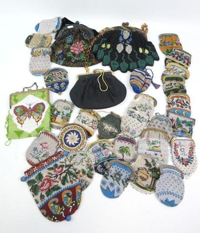 31 beaded pouches, bags, and coin purses...