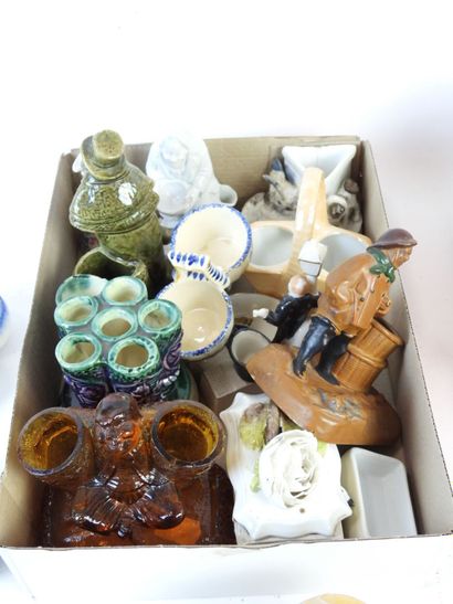 3 CARTONS DE POTS A MOUTARDE ET A DIVERS...