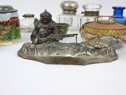 Set of display items made of glass, crystal,...