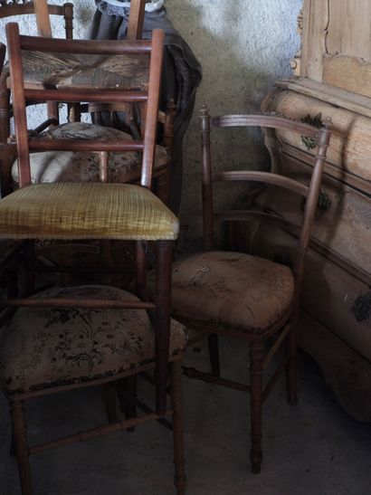 LOT DE CHAISES dont assises paillées et tapisseries....