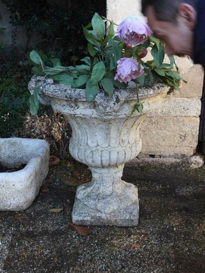LARGE MEDICIS VASE made of reconstituted...