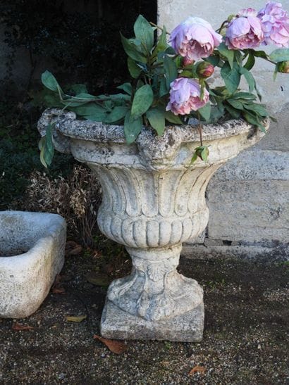 LARGE MEDICIS VASE made of reconstituted...