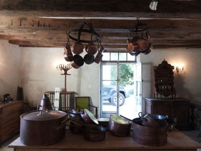 BATTERIE DE CUISINE en cuivre comprenant:...