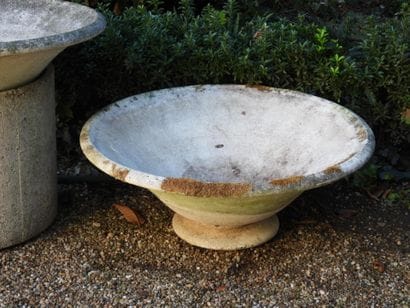 PAIR OF circular basins. Diameter: 76 cm...