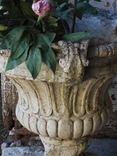 LARGE MEDICIS VASE made of reconstituted...