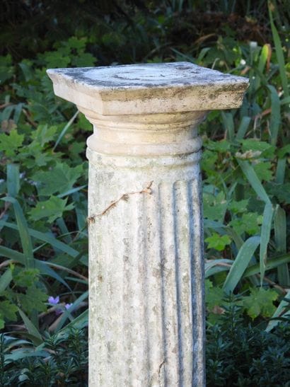 COLUMN made of reconstituted stone. Height:...