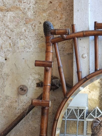 PORTE-MANTEAUX en bambou avec sa doublure...