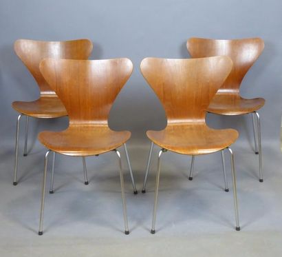Arne JACOBSEN (1902-1971) : Suite de quatre...