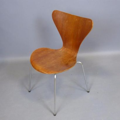 Arne JACOBSEN (1902-1971) : Suite de quatre...