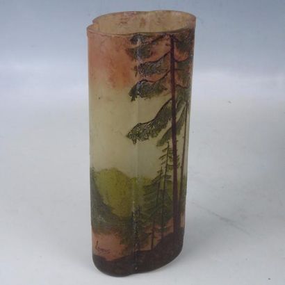 LEGRAS  Vase polylobé en verre à décor givré...