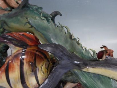 CAPODIMONTE : Important groupe en porcelaine...