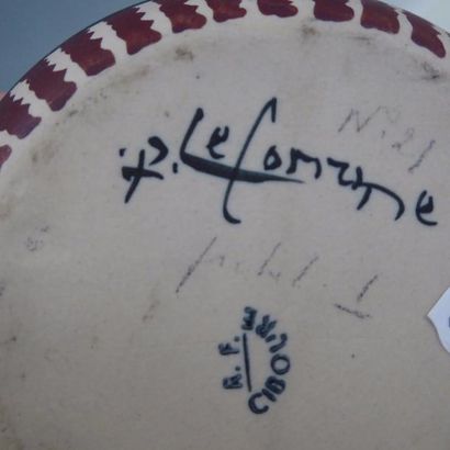 CIBOURE : Pichet en céramique à décor d’une...