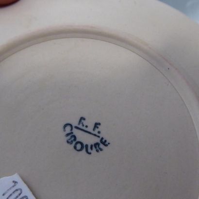 CIBOURE : Réunion d’un pichet, pot et quatorze...