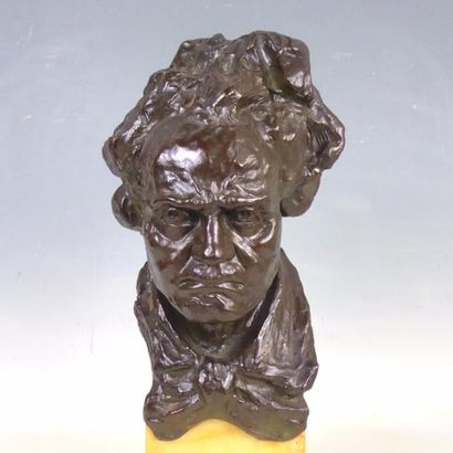Italo GIORDANI (1882-1956) : Beethoven. Bronze...