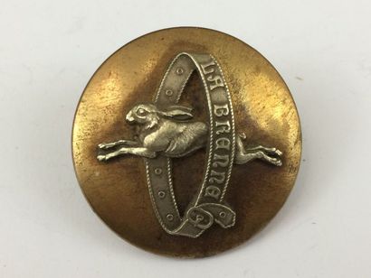 O. Un bouton. Rallye La Brenne. Vicomte de...