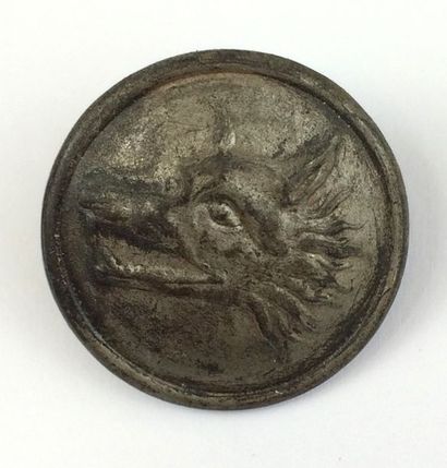 O. Un bouton. Monsieur Ladrey. 1830-1862