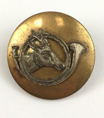 O. Un bouton. Monsieur de Salverte. 1856...