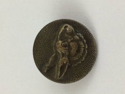 o. Un bouton. Equipage d’Occey. Monsieur...