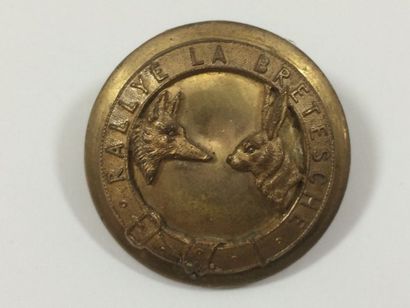 O. Un bouton. Marquis de la Bretesche. 1...