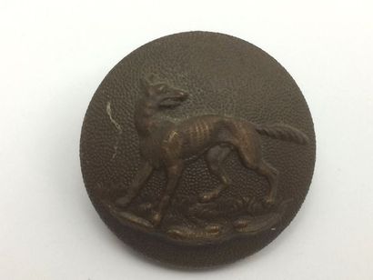 O. Un bouton. Comte de Saint Friest. 186...